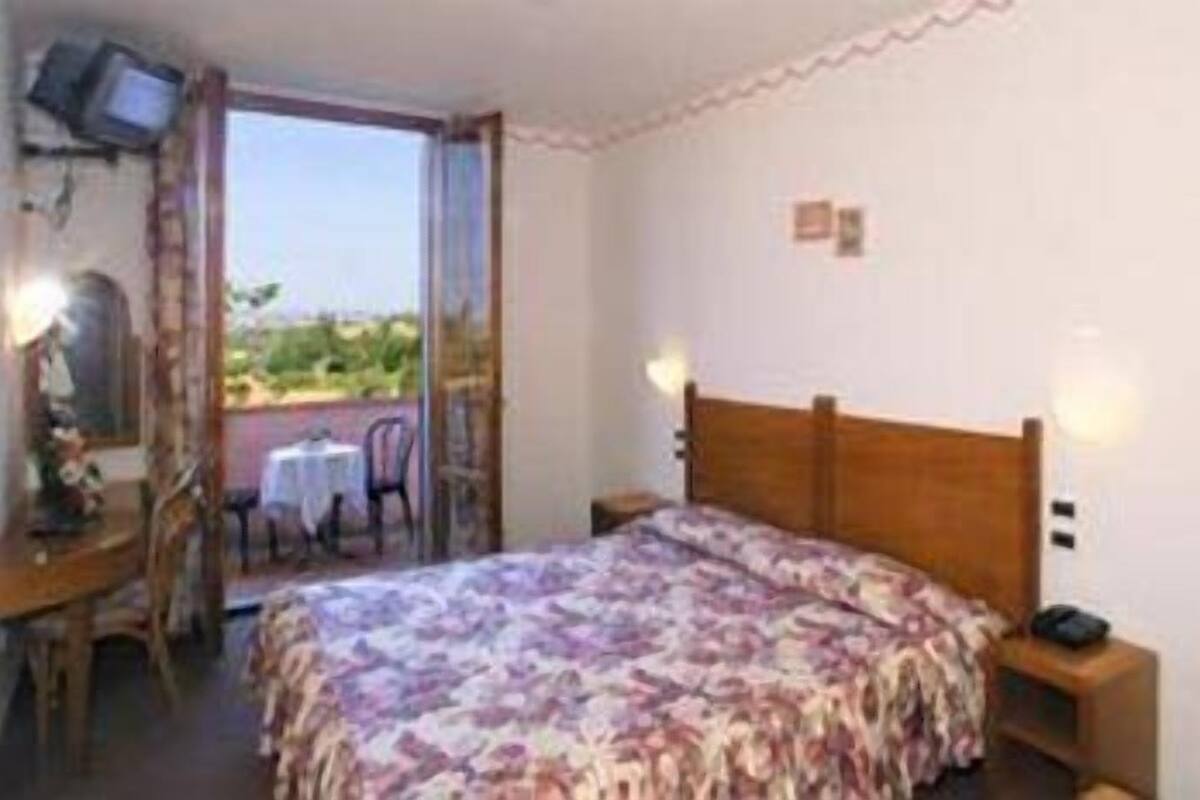 free minibar, desk, soundproofing, iron/ironing board