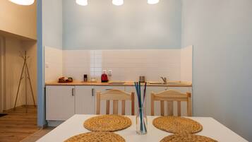 Basic Apartment, 1 Double Bed with Sofa bed, Non Smoking | Desk, free WiFi