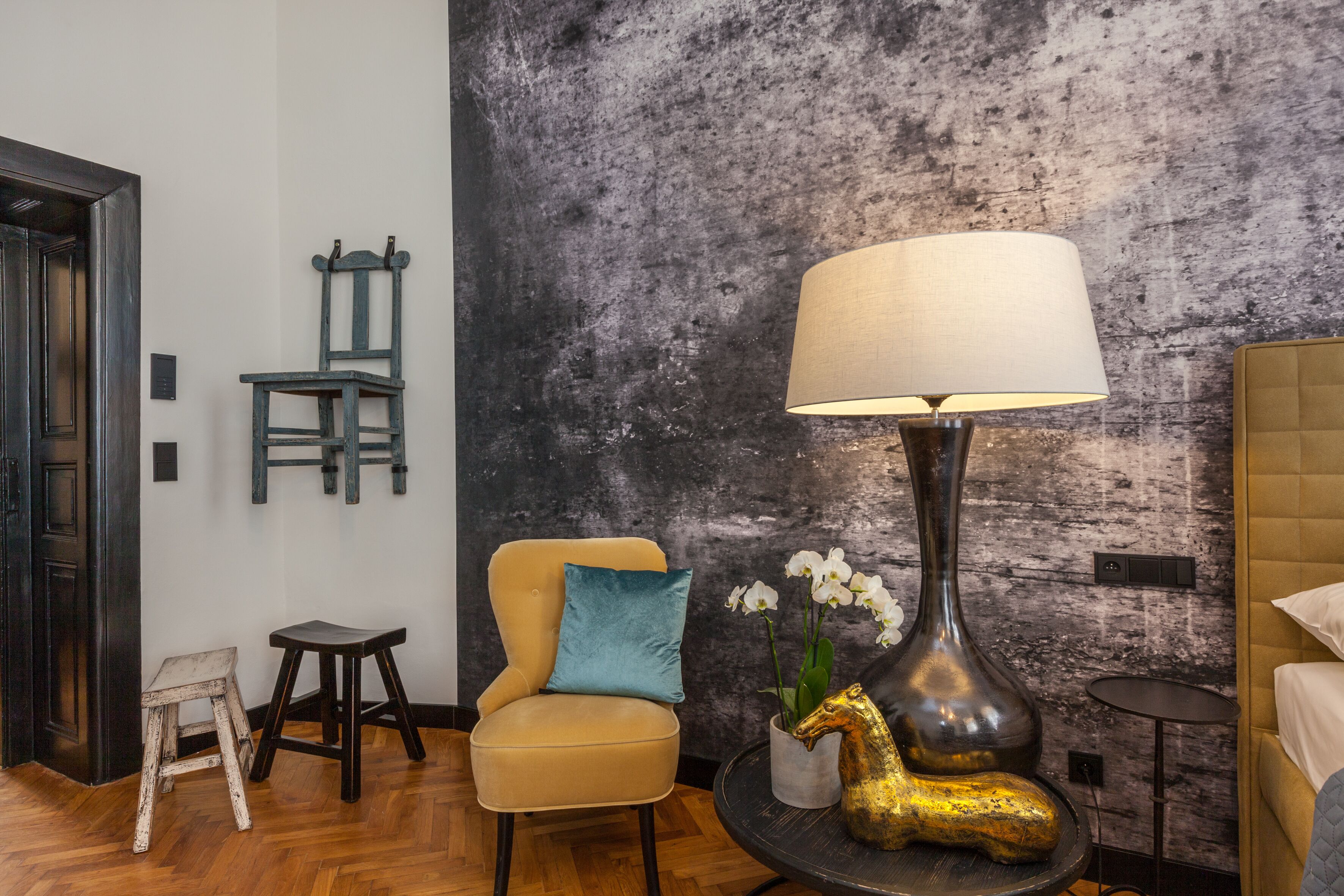 in-room safe, blackout curtains, free wifi, bed sheets