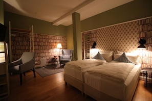 Economy Room