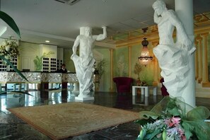 Hall