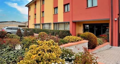 Inn Hotel
