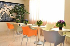 Bar (in der Unterkunft)