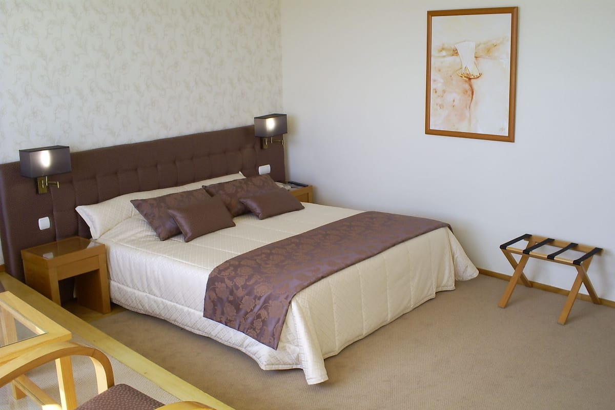 Minibar, in-room safe, desk, soundproofing