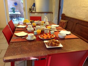 Breakfast area - Le Clos du Rempart (Avignon)