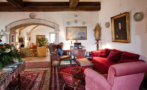 Sala de estar en el lobby