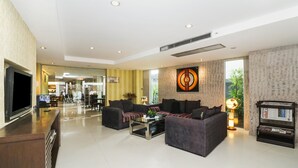 Reception hall - Atlas Sukhumvit (Bangkok)