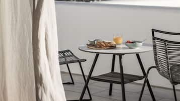 Superior Studio Suite | Terrace/patio