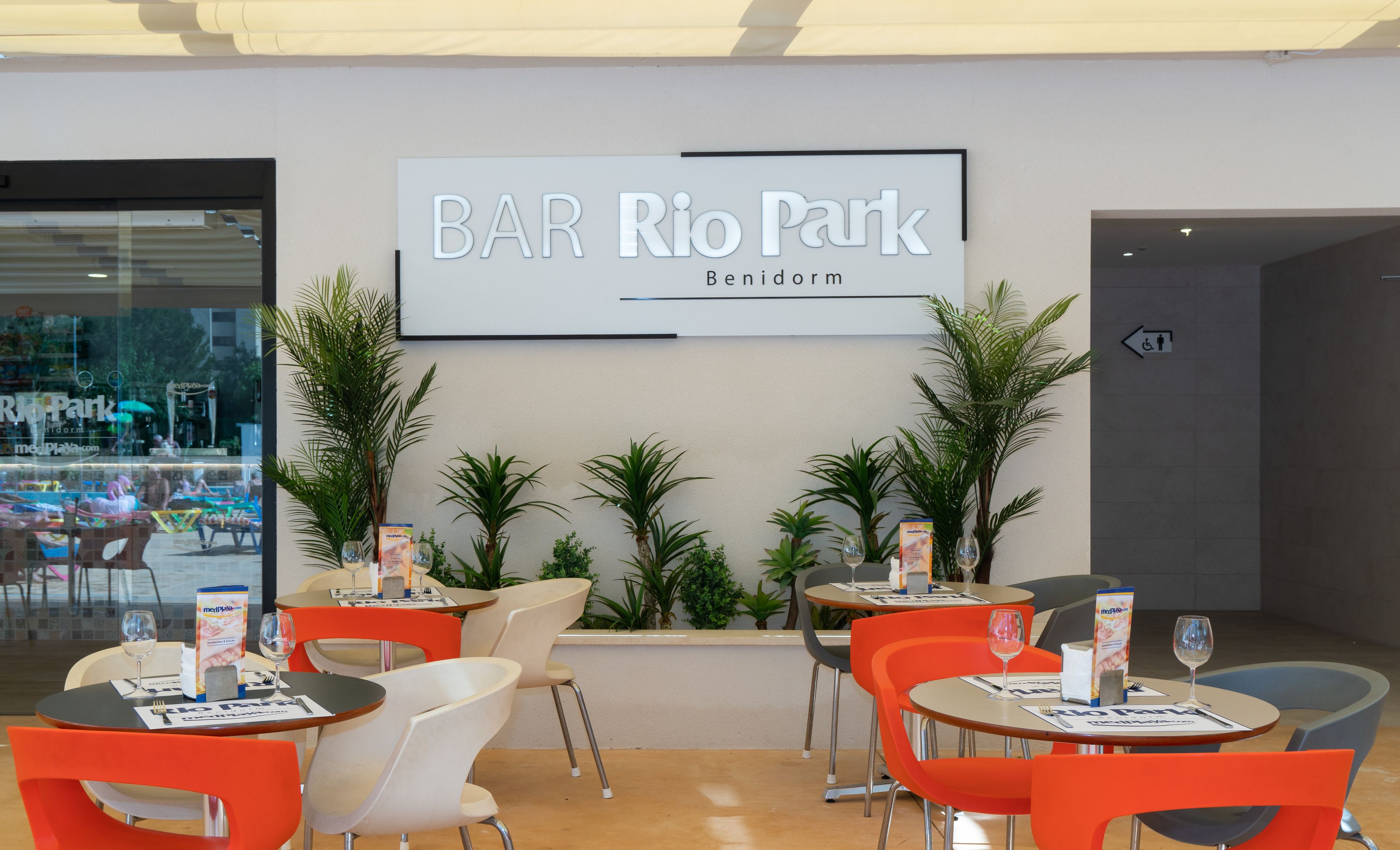Snack bar
