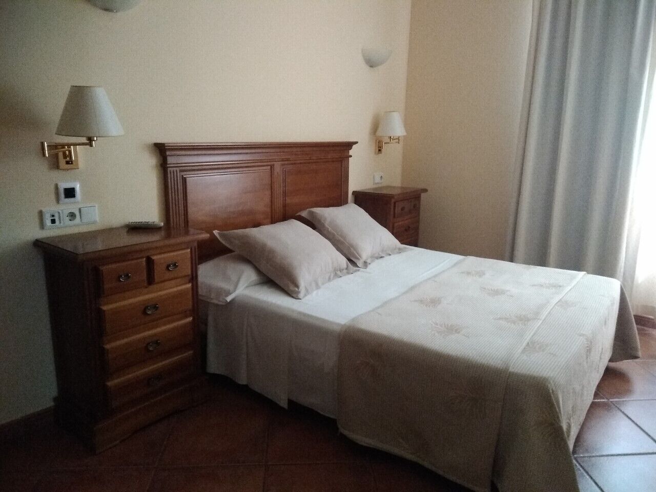 Soundproofing, iron/ironing board (on request), bed sheets