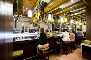 Bar (en la propiedad)