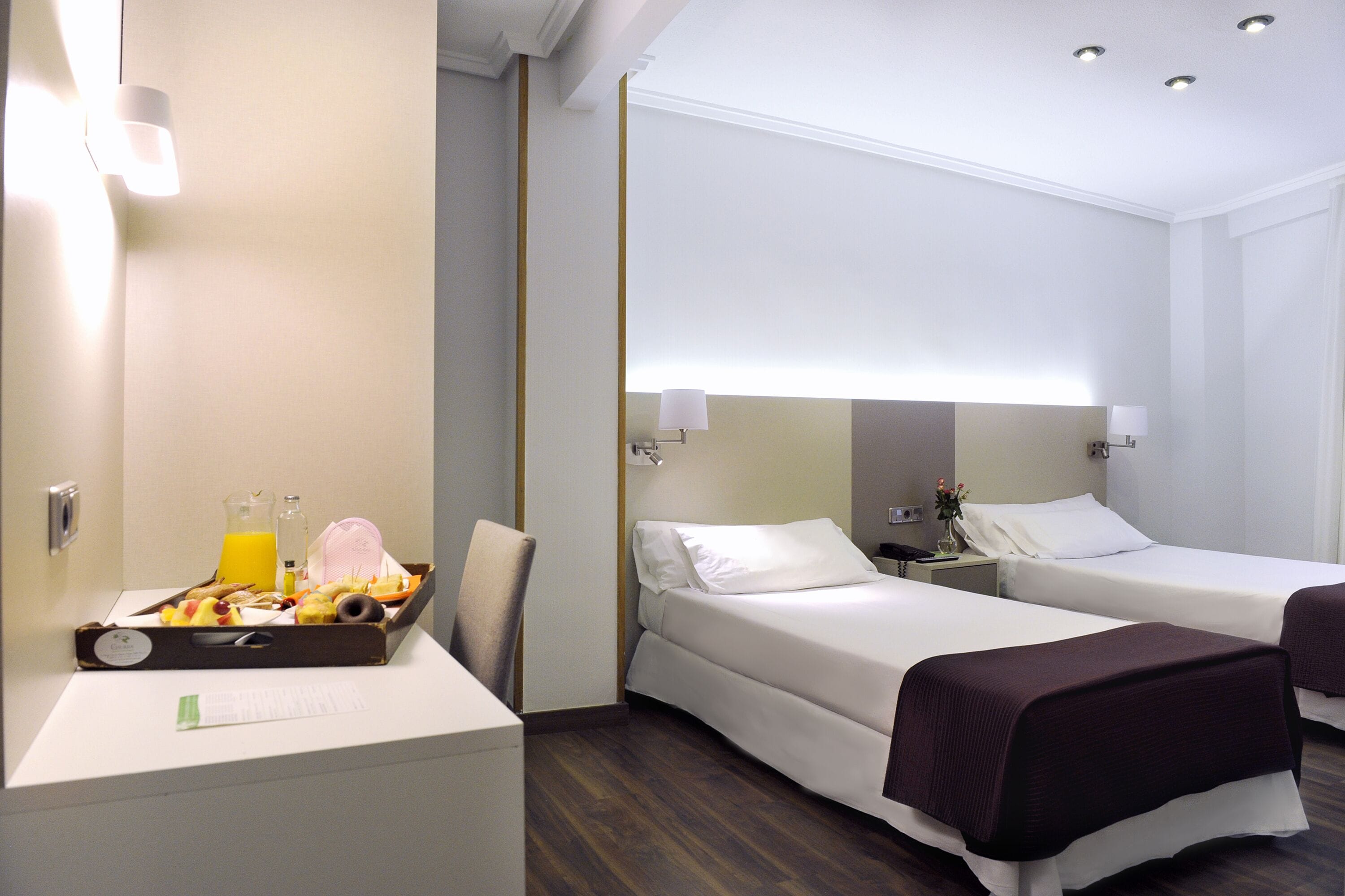 triple room | minibar, in-room safe, desk, soundproofing