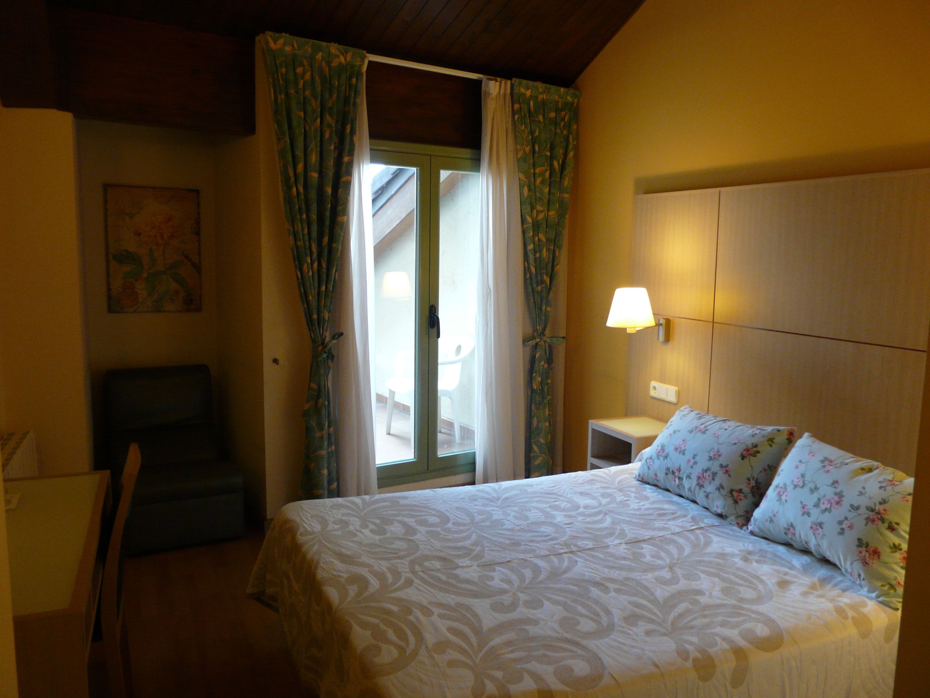 superior double room | desk, rollaway beds, free wifi, wheelchair access