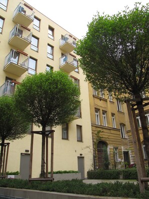 Exterior - Aparthotel Austria Suites (Prague)
