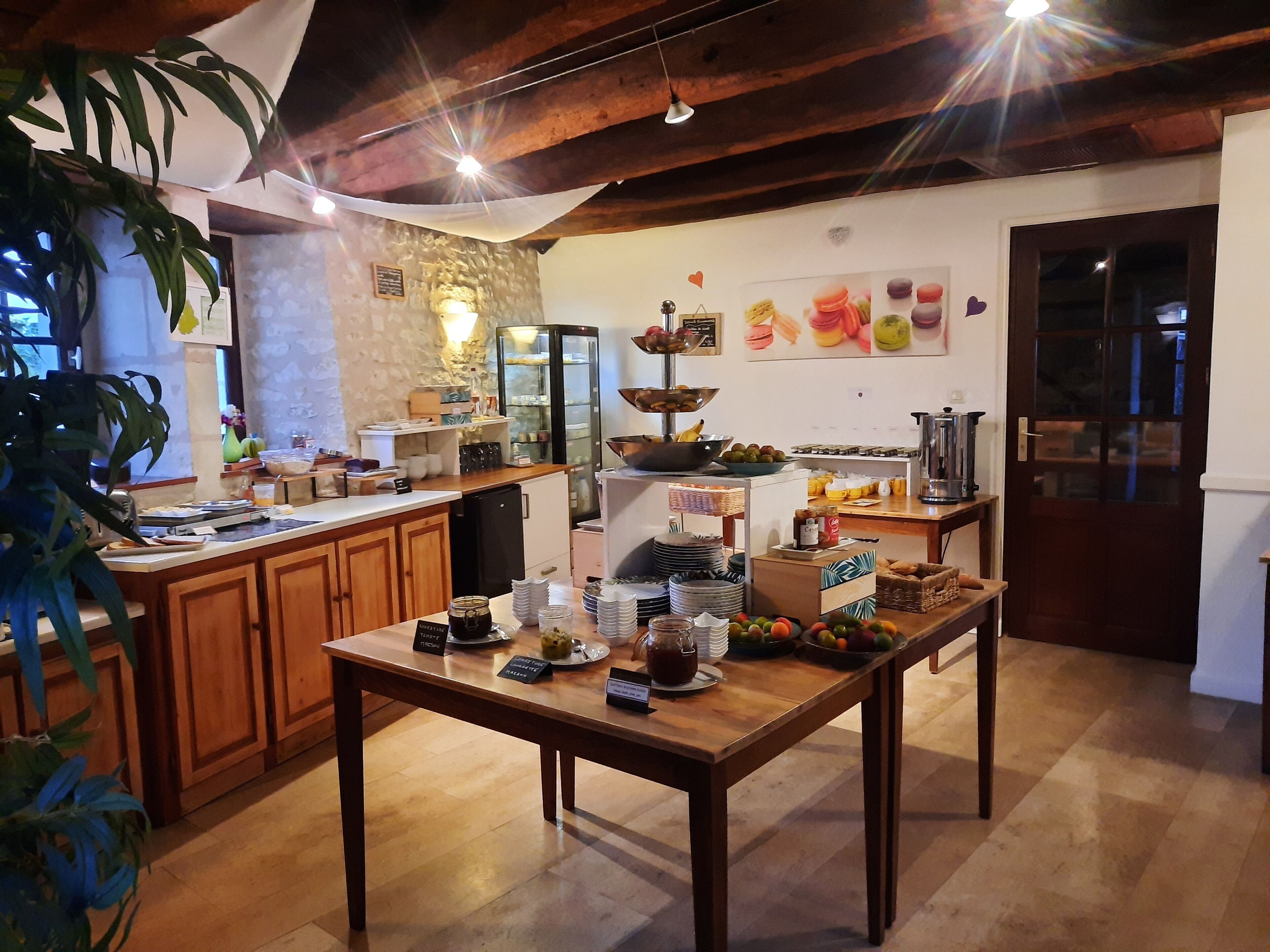 daily buffet breakfast (eur 15 per person)