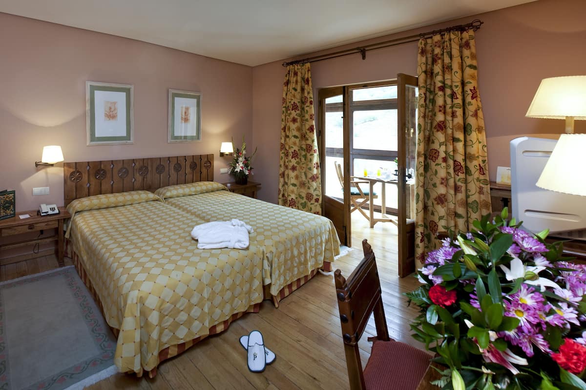 1 bedroom, minibar, in-room safe, desk