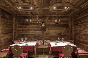 Bar (in der Unterkunft)