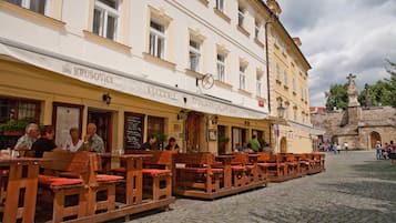 Lunch and dinner served, local cuisine