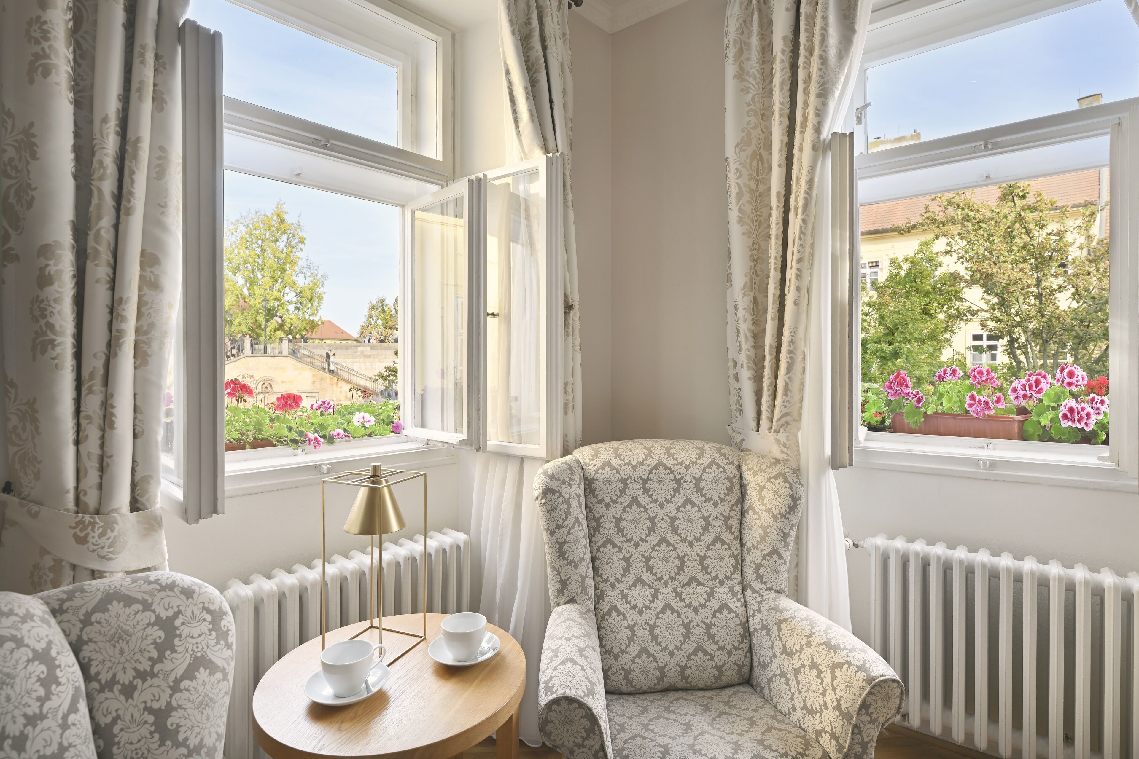 Charles Bridge View Suite | Caja fuerte, wifi gratis, ropa de cama