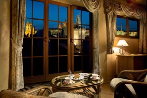 Prague Castle View Suite | In-room safe, iron/ironing board, free WiFi, bed sheets - Hotel At the Golden Scissors (Prague)