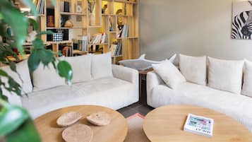 Télévision à écran plat