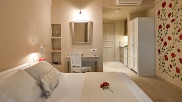 Standard Studio, Sea View | Premium bedding, down duvets, desk, soundproofing