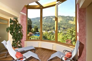 Soins d'hydrothérapie, soins de réflexologie