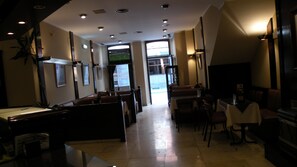 Coffee shop