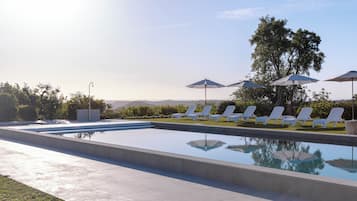 Outdoor pool, sun loungers