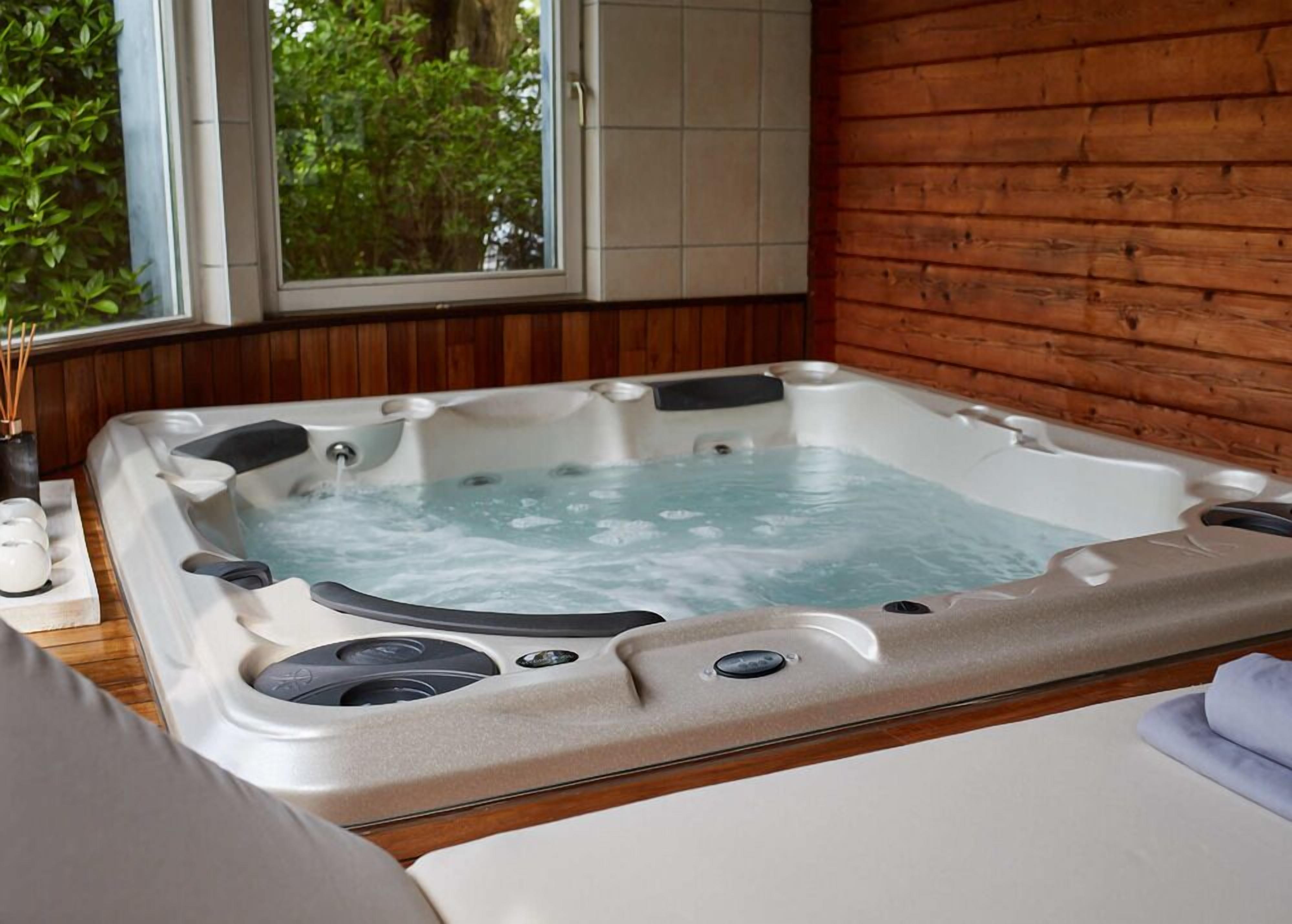 indoor spa tub