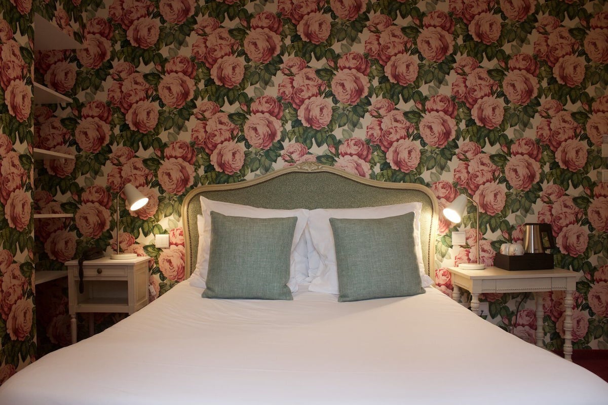 Traditional Double Room | Desk, blackout drapes, soundproofing, cribs (free)