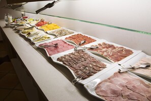 Morgenmadsbuffet hver dag mod et gebyr