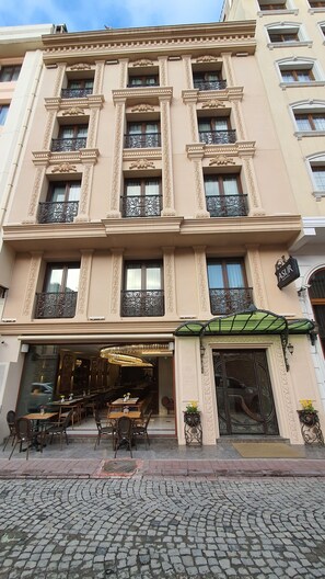 Front of property - Asur Hotel (Istanbul)