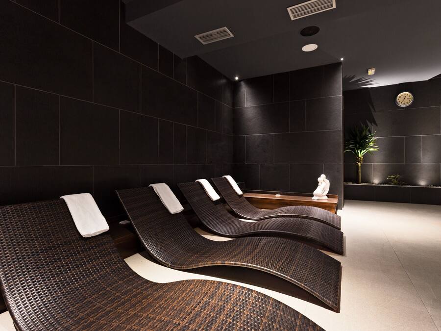 Couples treatment rooms, sports massages