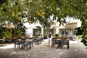 Exterior - Parkhotel and Congress Center Pilsen (Plzen)