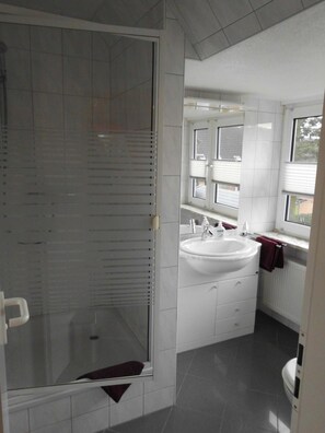 Double Room | Bathroom