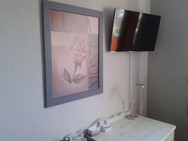 Room (small double room) | Room amenity