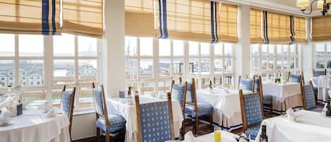 Daily buffet breakfast (EUR 19 per person)