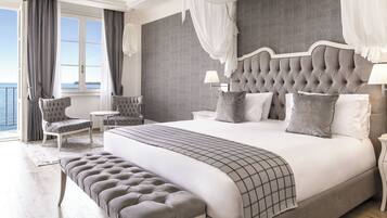 Deluxe Room, Lake View with balcony or garden access | Hypo-allergenic bedding, down comforters, minibar, in-room safe