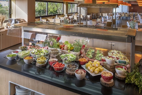 Buffet. Vilar Rural d'Arnes by Serhs Hotels