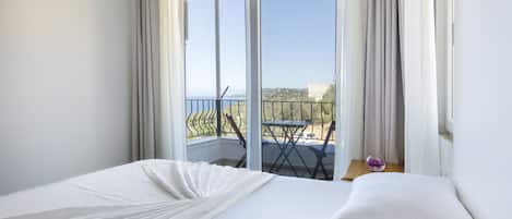 Deluxe Room, 1 Queen Bed with Sofa bed, Partial Sea View | In-room safe, free WiFi, bed sheets