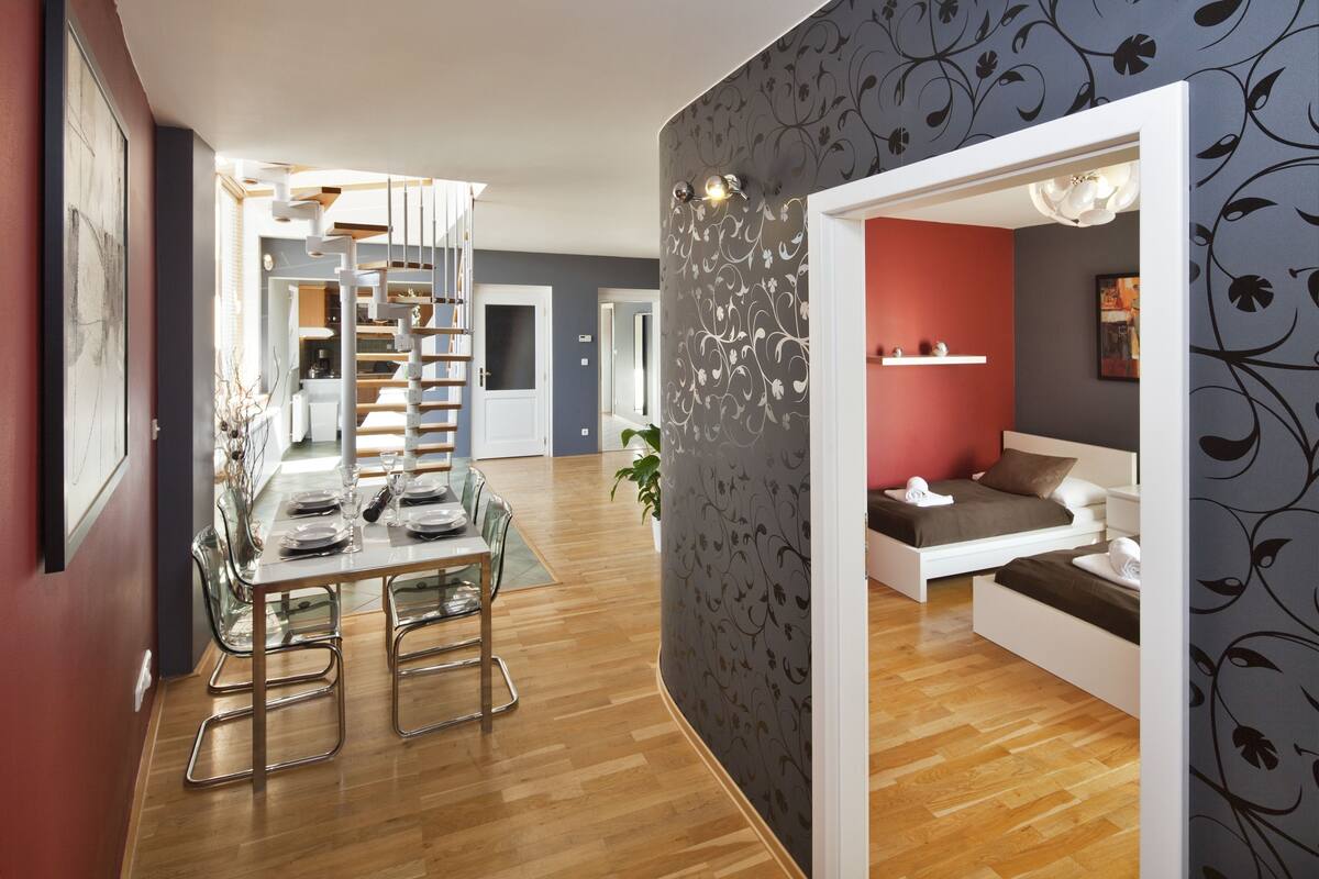 Panoramic Duplex, 2 Bedrooms, Terrace, City View | Living area | 40-inch LED TV with satellite channels, TV, DVD player
