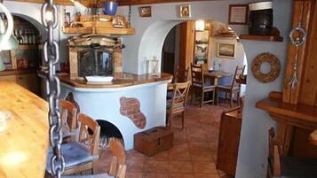 Bar (in der Unterkunft)