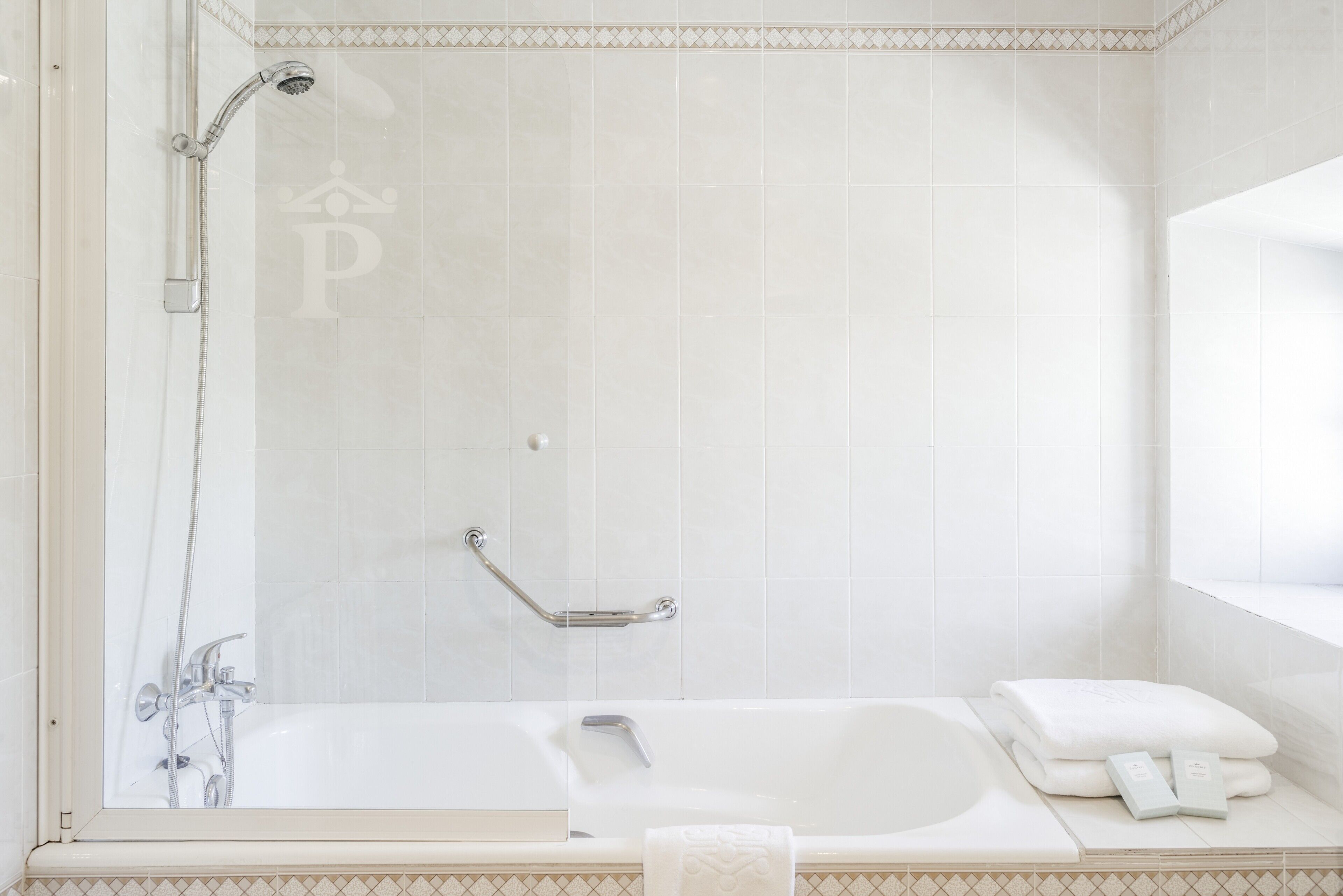 eco-friendly toiletries, hair dryer, bidet, towels