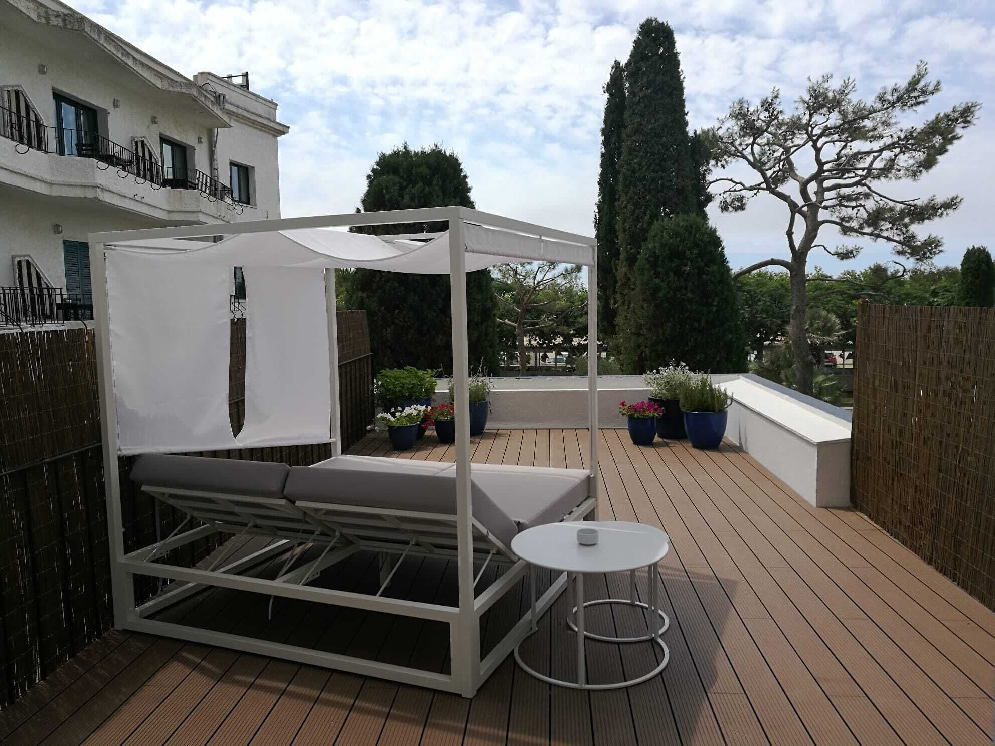 Caja de seguridad en la habitación, escritorio y wifi gratis 