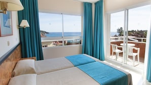 Escritorio, wifi gratis, ropa de cama