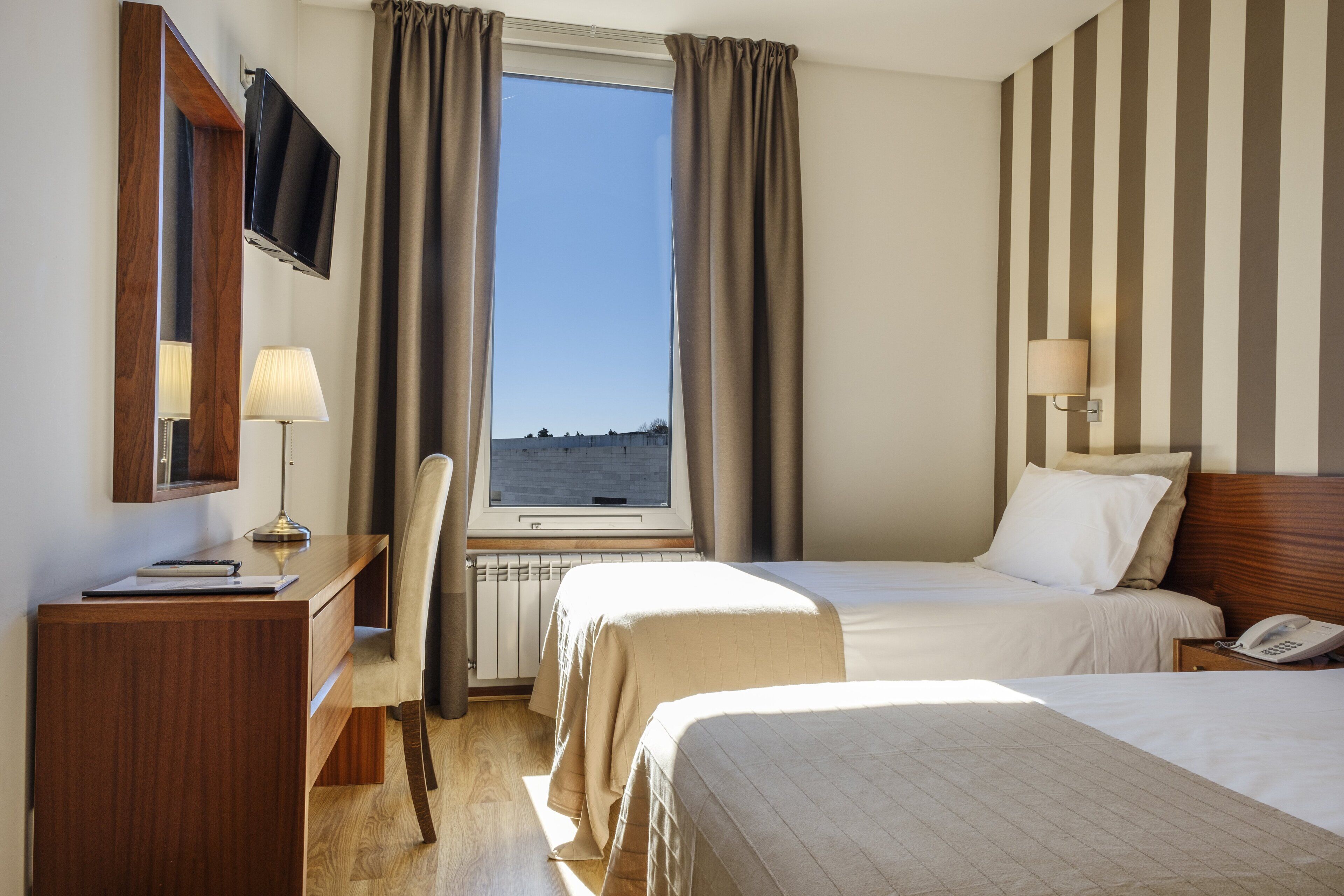 1 bedroom, in-room safe, desk, blackout curtains