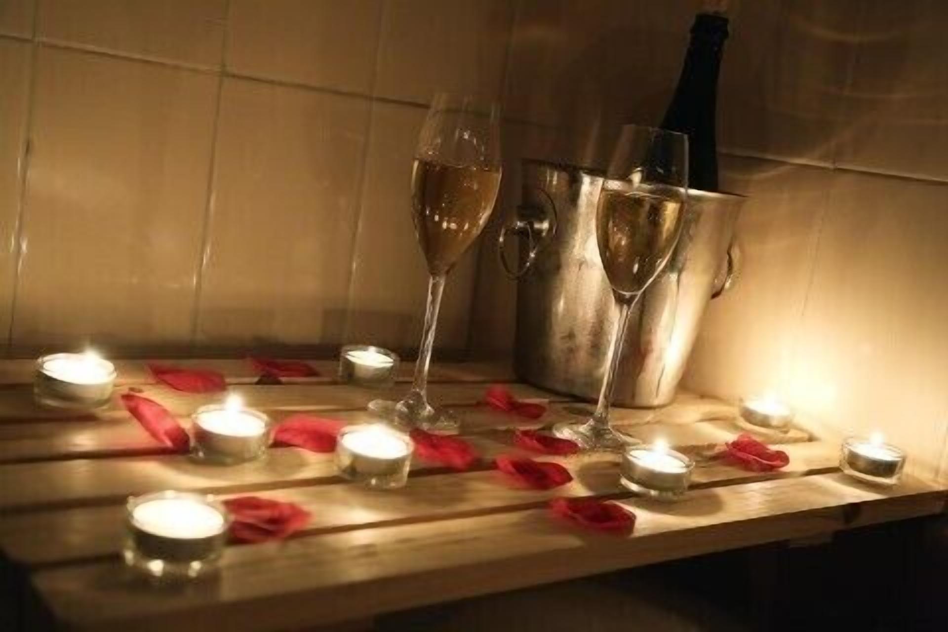 double room | bathroom | bathtub, designer toiletries, hair dryer, bidet