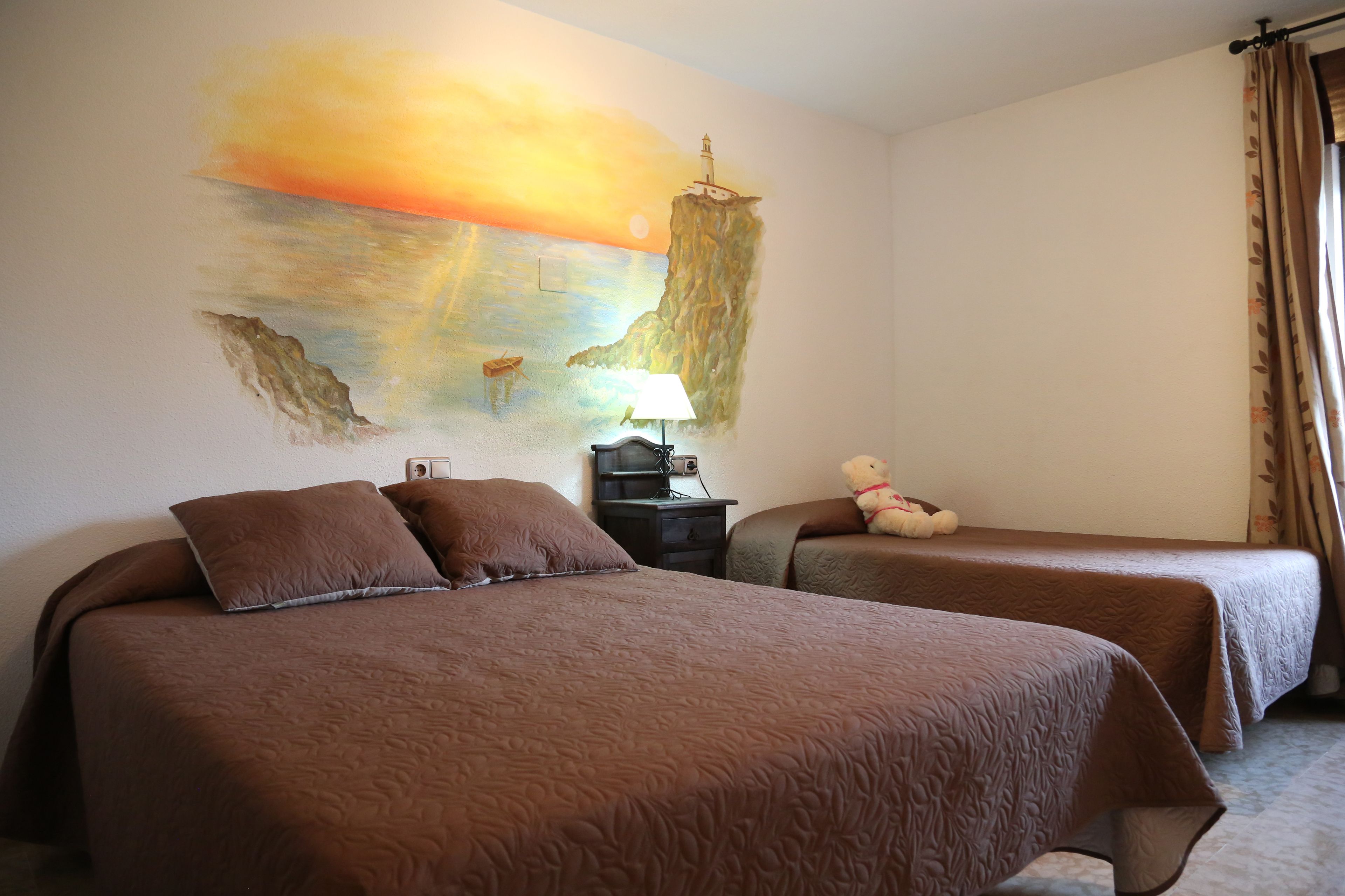 triple room | individually furnished, desk, blackout curtains, iron/ironing board