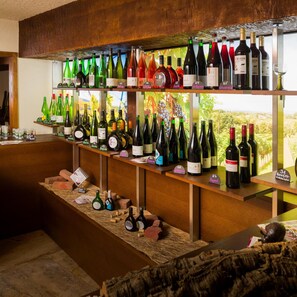 Breakfast, lunch and dinner served  - Spundloch - das Hotel & Weinrestaurant (Veitshoechheim)